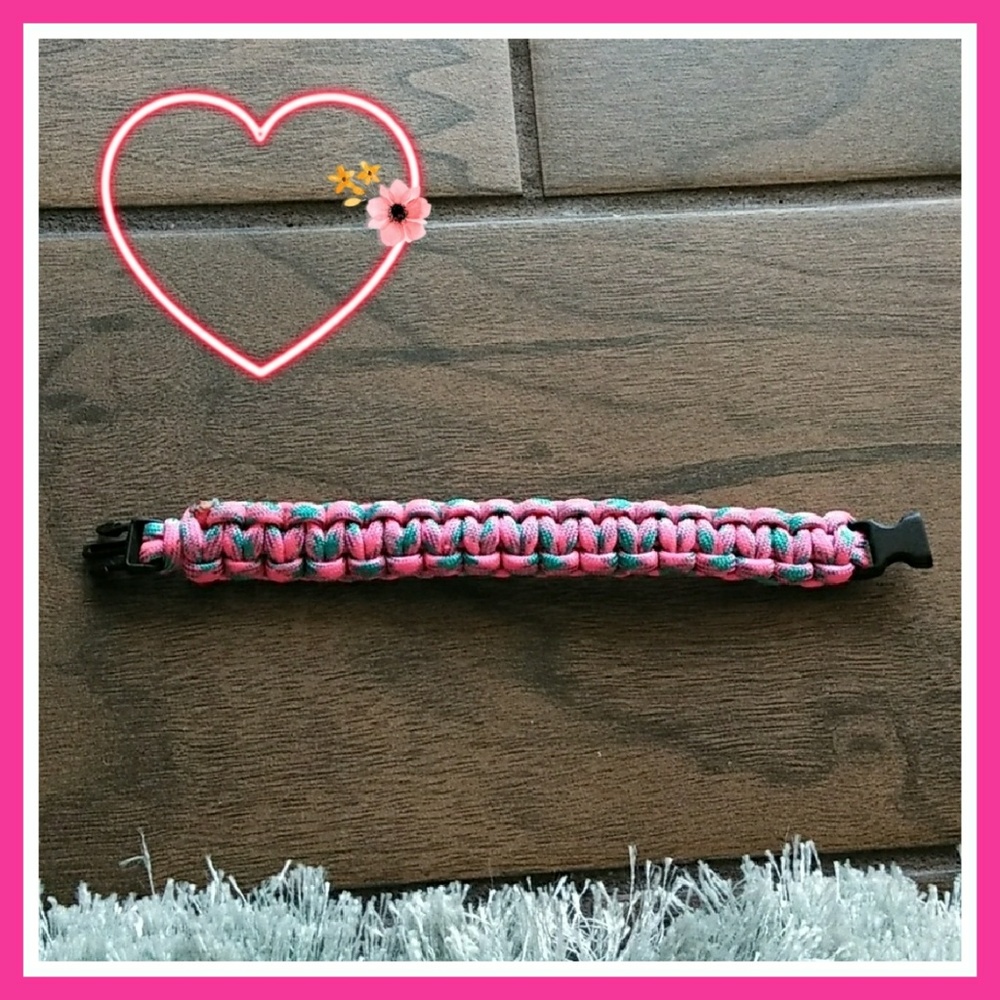 Parachute bracelet